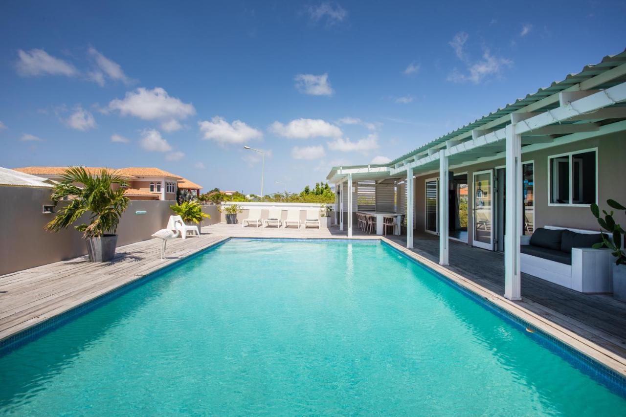 Boutique Hotel & Apartments Jt Curacao 威廉斯塔德 外观 照片